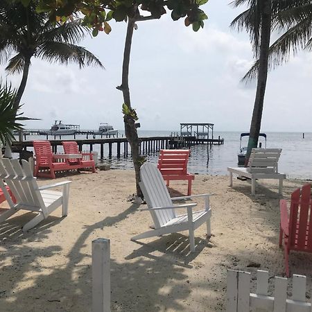 Chila'S Accommodations Caye Caulker Buitenkant foto
