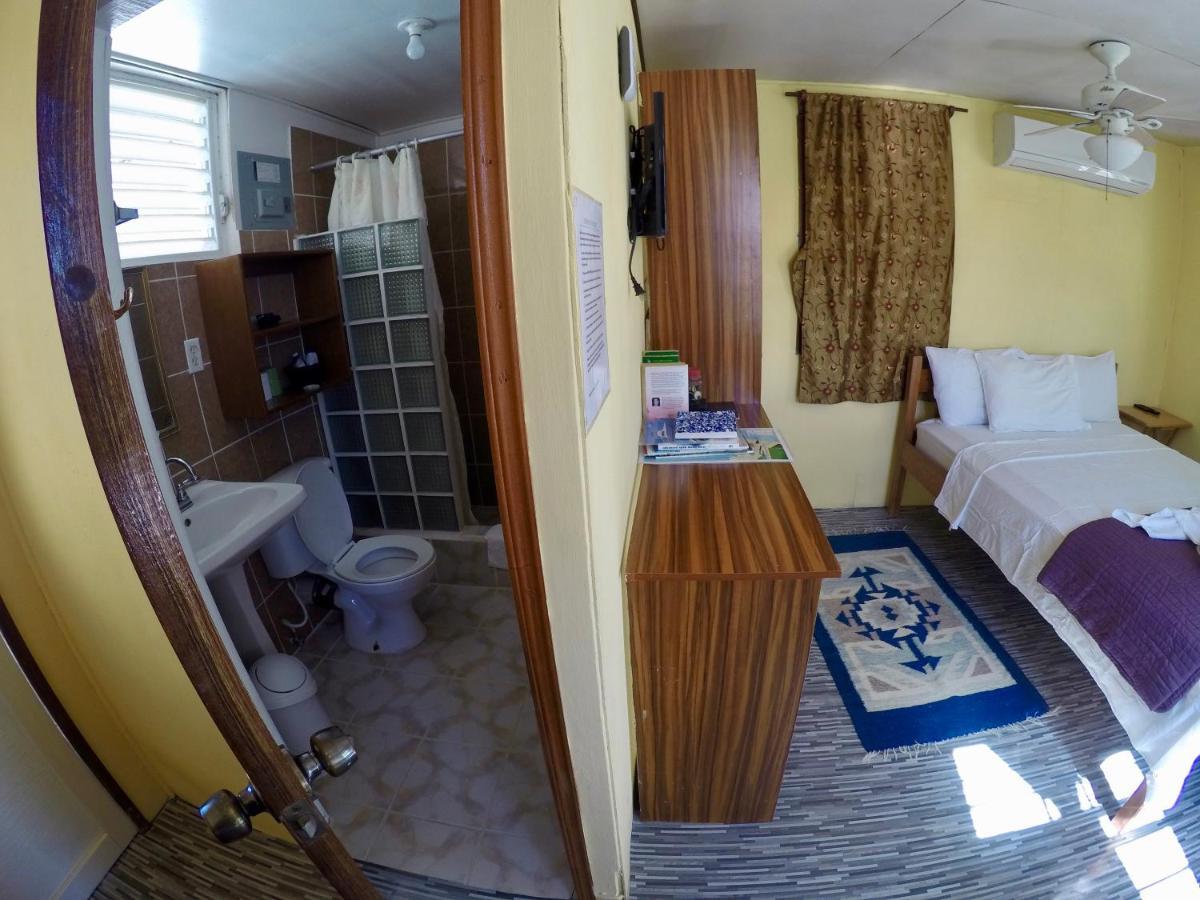 Chila'S Accommodations Caye Caulker Buitenkant foto