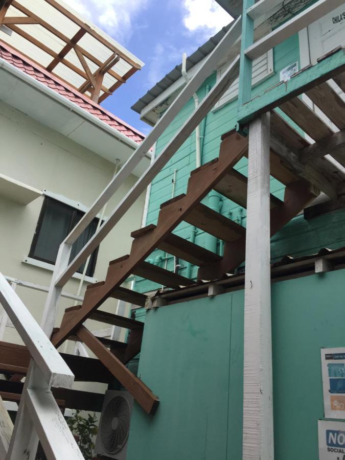 Chila'S Accommodations Caye Caulker Buitenkant foto