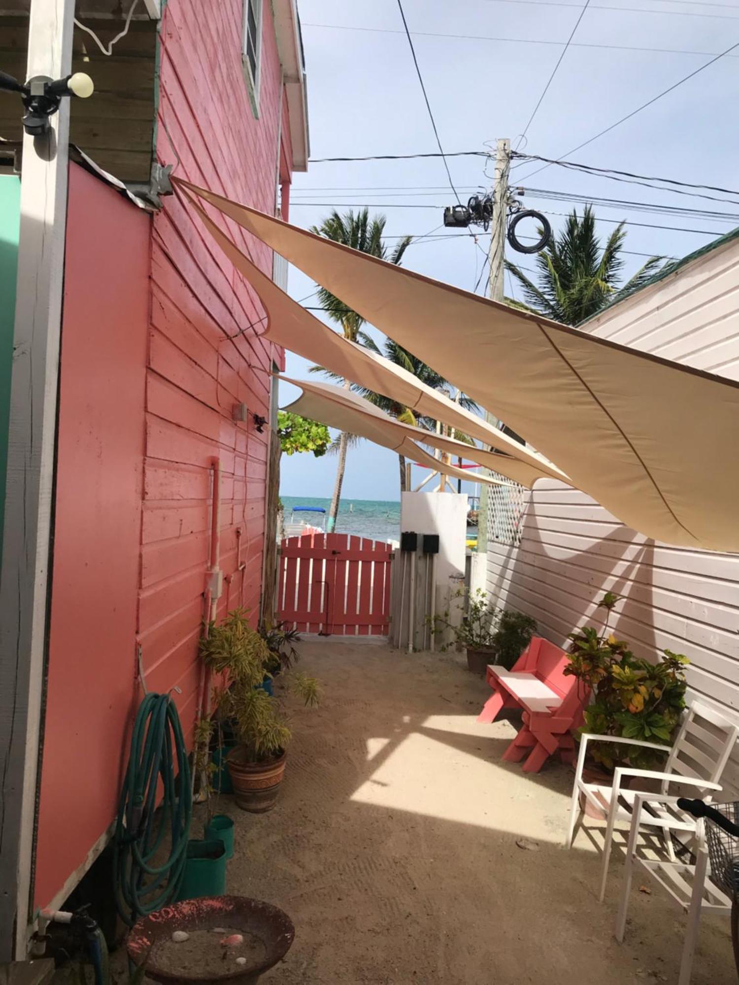 Chila'S Accommodations Caye Caulker Buitenkant foto